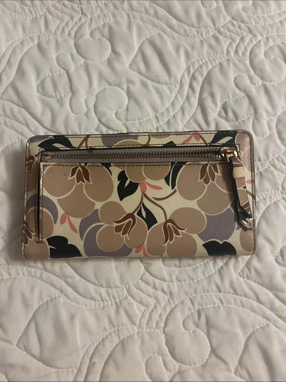 kate spade Floral wallet in Cream, Beige, Blue